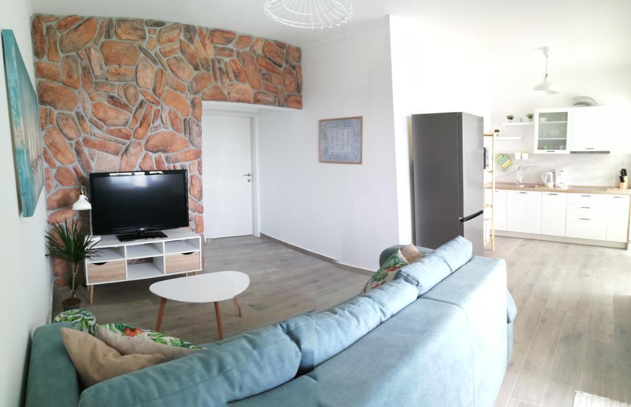 Apartments Tinjarosa Mundanije ภายนอก รูปภาพ