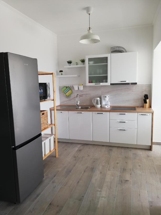 Apartments Tinjarosa Mundanije ภายนอก รูปภาพ