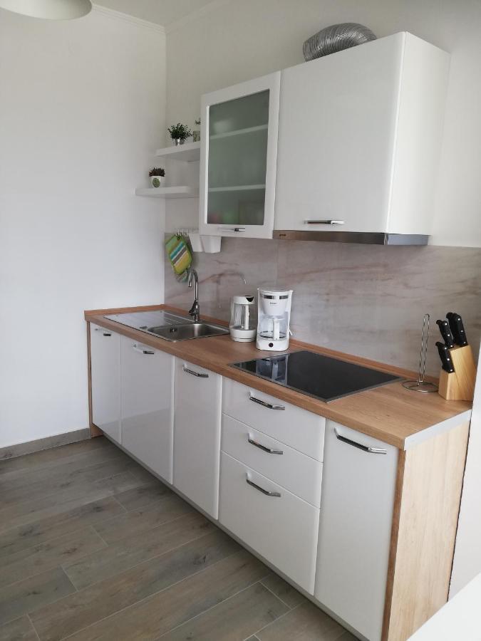 Apartments Tinjarosa Mundanije ภายนอก รูปภาพ