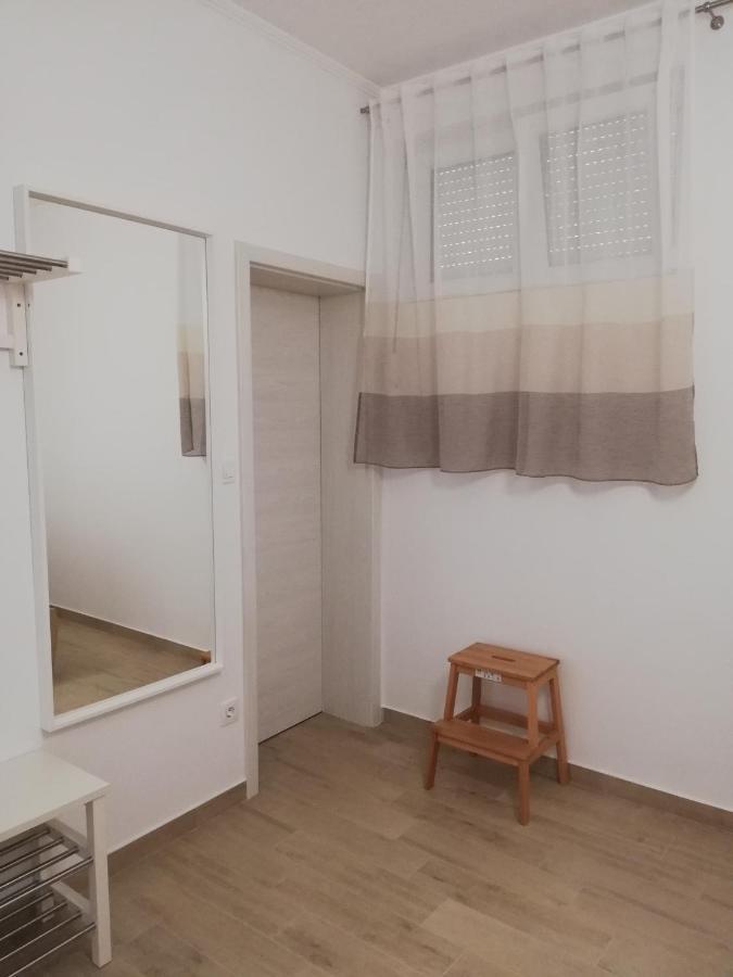Apartments Tinjarosa Mundanije ภายนอก รูปภาพ