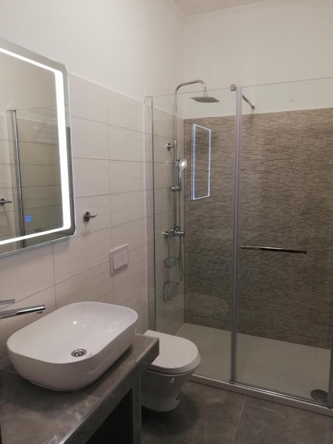 Apartments Tinjarosa Mundanije ภายนอก รูปภาพ