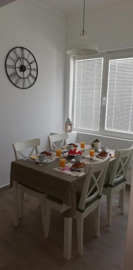 Apartments Tinjarosa Mundanije ภายนอก รูปภาพ