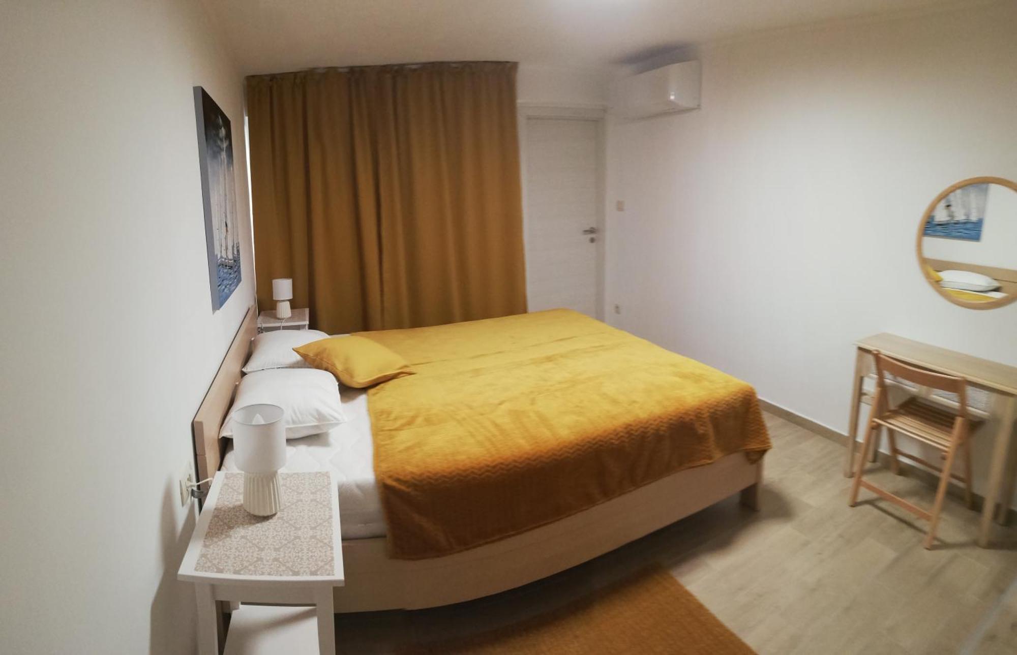 Apartments Tinjarosa Mundanije ภายนอก รูปภาพ